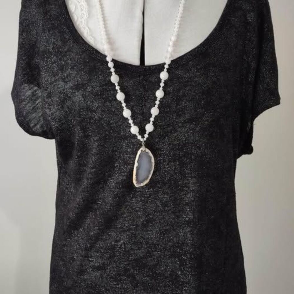 Blouse shimmer 1X a.n.a A New Approach Shimmering Black Short Sleeve C5403